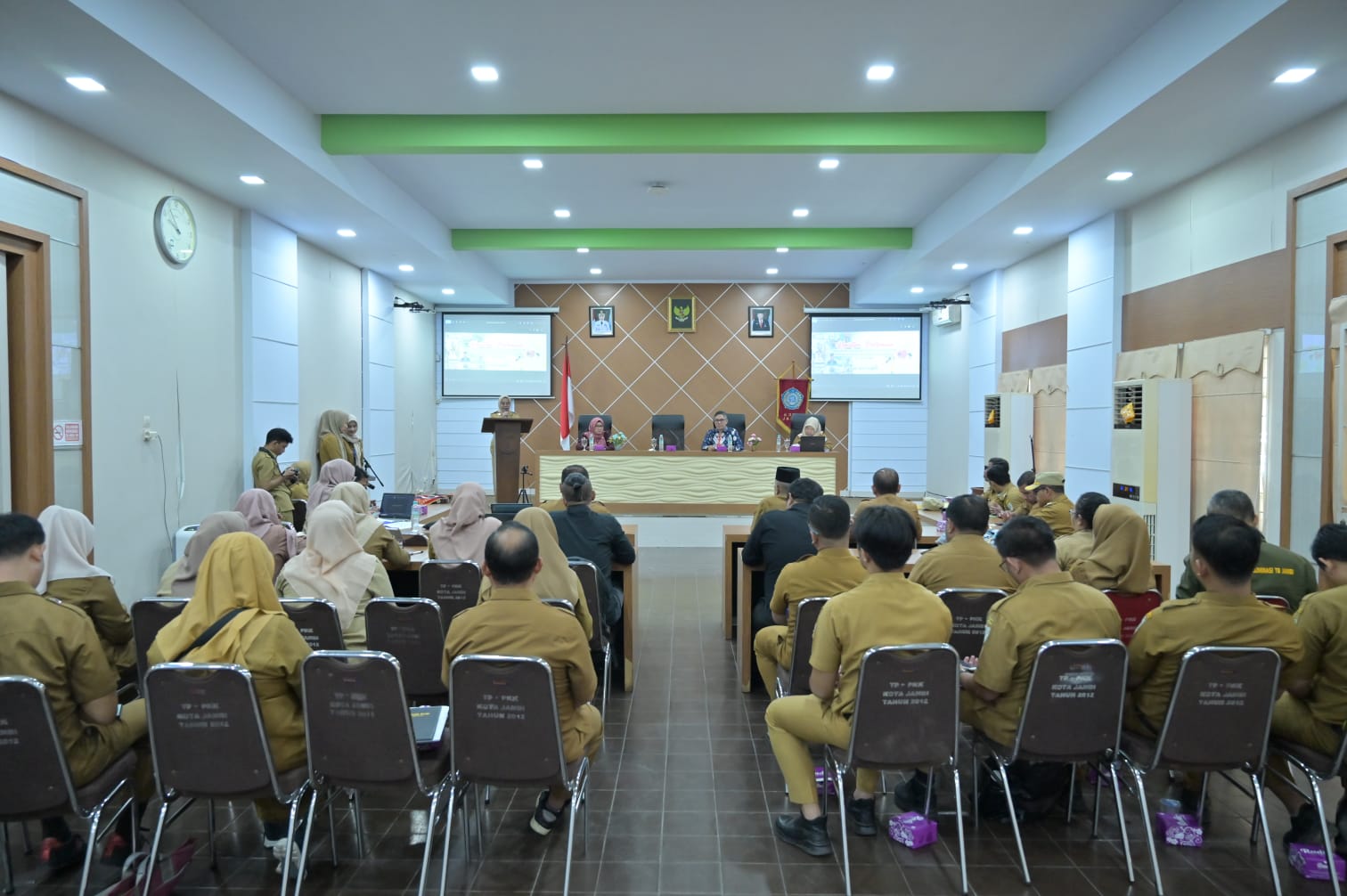 image-content