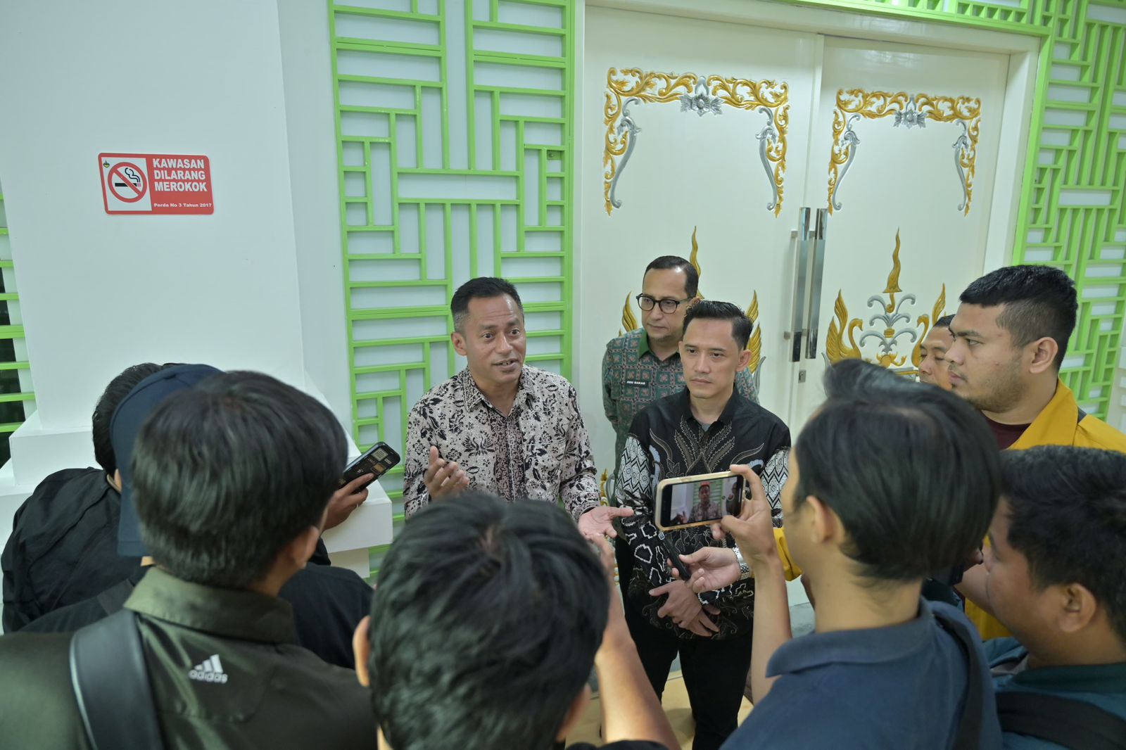 image-content