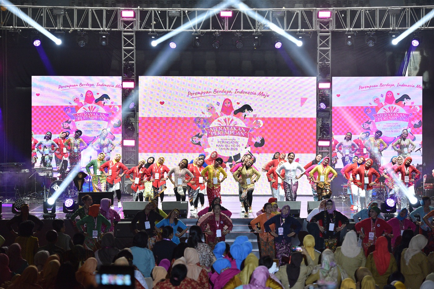 cover Pj. Wali Kota Sri, Hadiri "Kick Off" Merayakan Perempuan