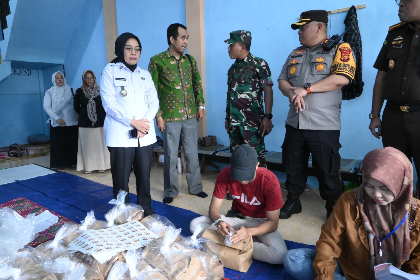 cover PEMILU MAKIN DEKAT, PJ WALIKOTA JAMBI SRI PURWANINGSIH TINJAU KESIAPAN LOGISTIK PEMILU DAN TPS DI KOTA JAMBI