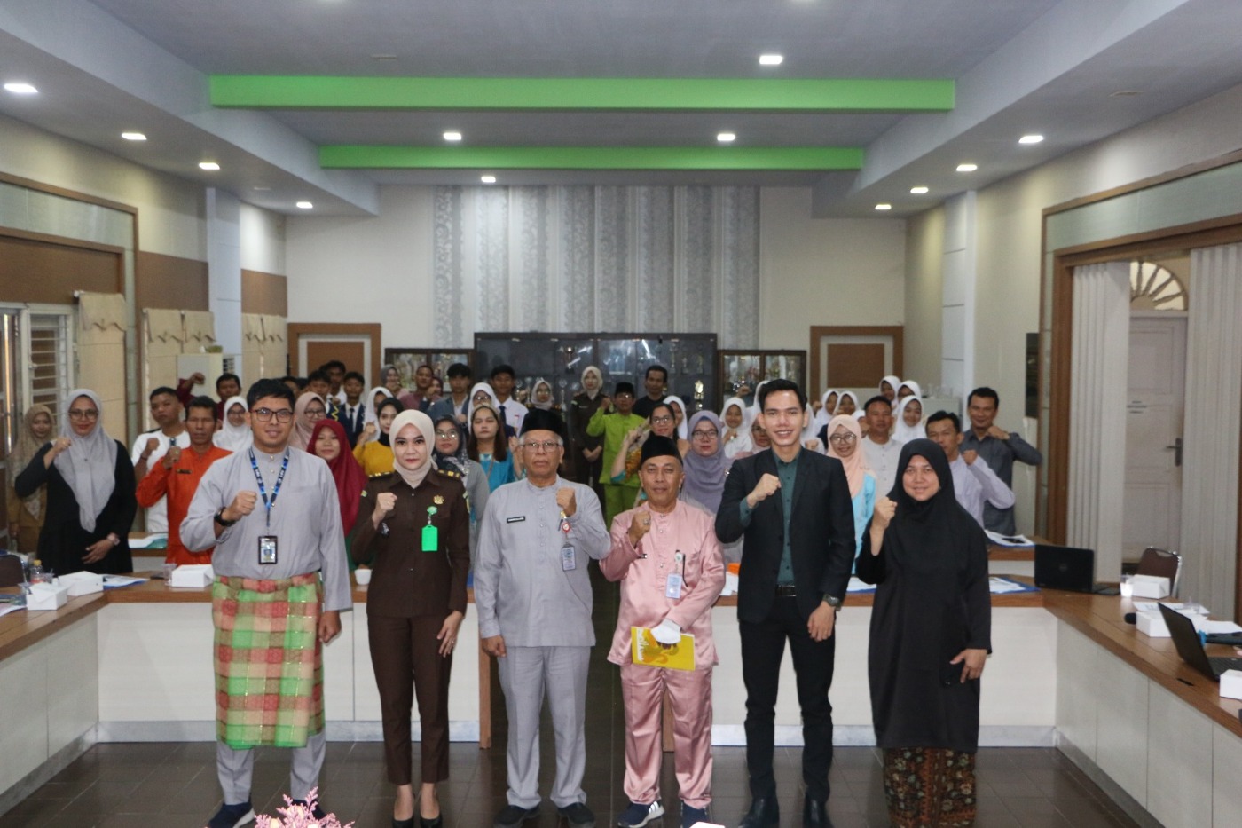 cover Gelar Penyuluhan Hukum Undang-undang ITE, Gempa Harap Pelajar Sadar Hukum Dalam Bermedsos