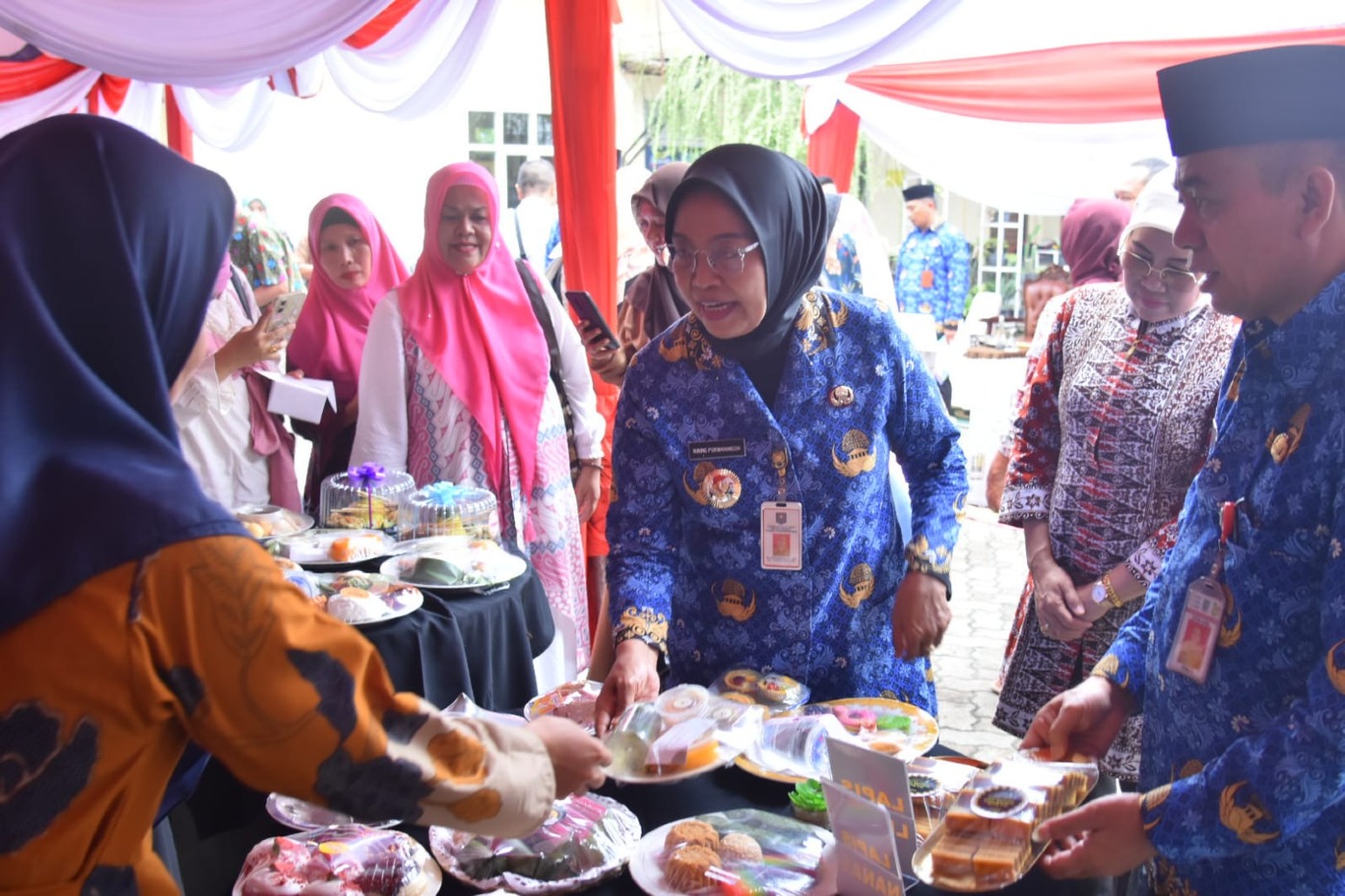 cover Dukung UMKM Naik Kelas, Pj. Wali Kota Jambi Serahkan Bantuan Peralatan Usaha