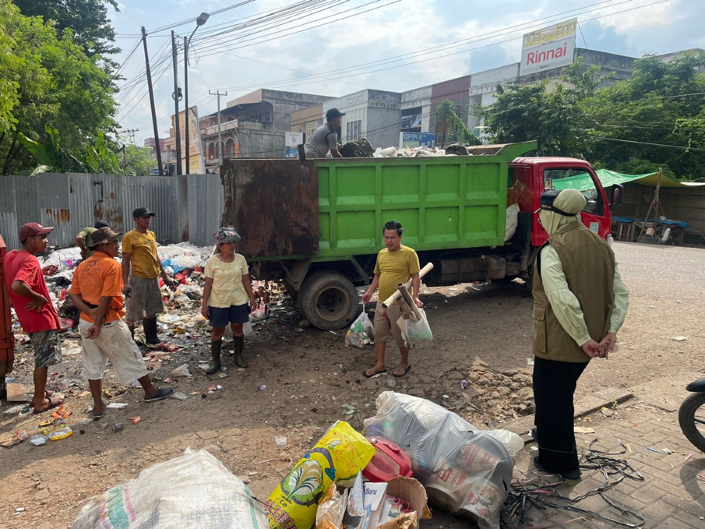 cover SIDAK TPS, PJ WALI KOTA JAMBI TEMUKAN TPS ILEGAL DAN RENDAHNYA KESADARAN MASYARAKAT