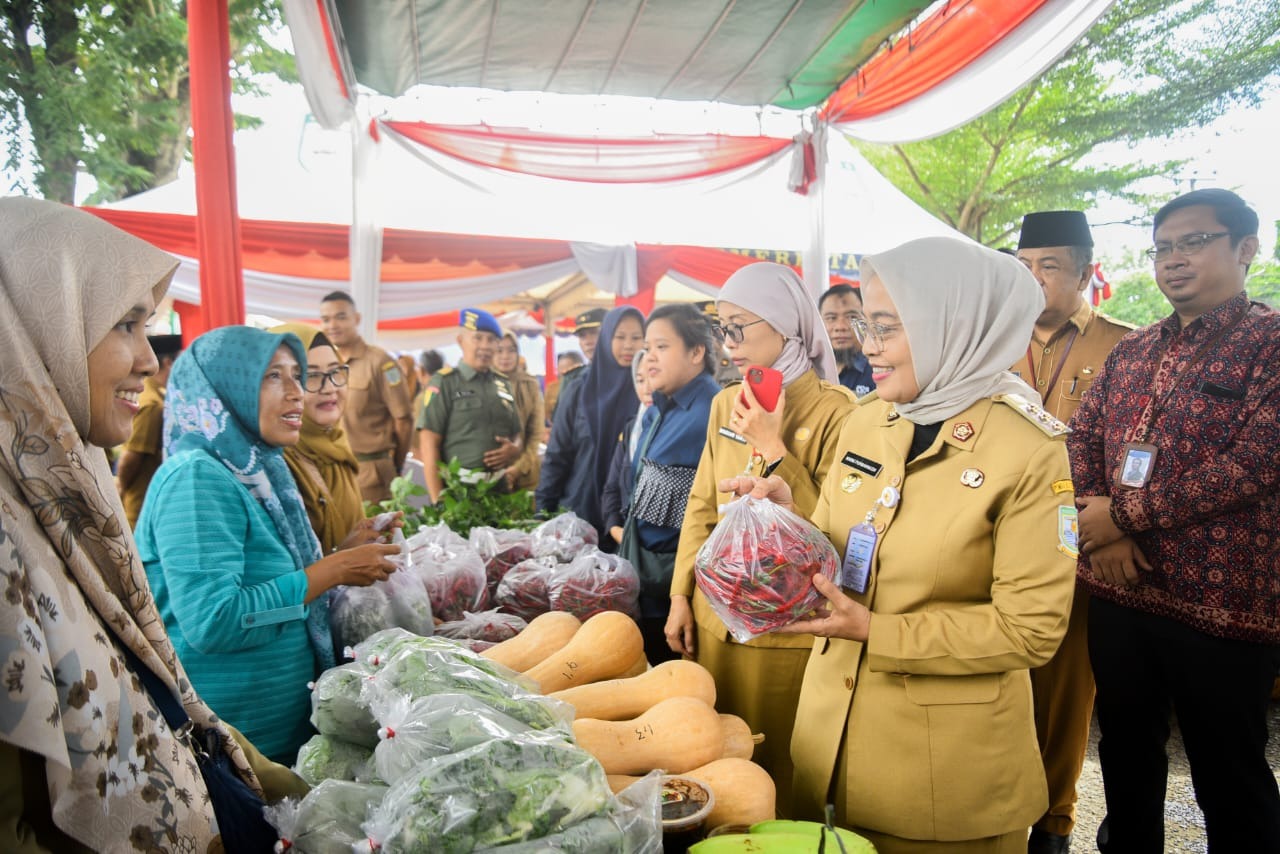 cover Gelar Pangan Murah Serentak, Pj. Wali Kota Jambi Pastikan Ketersediaan Pasokan dan Harga Terjangkau Bagi Warga