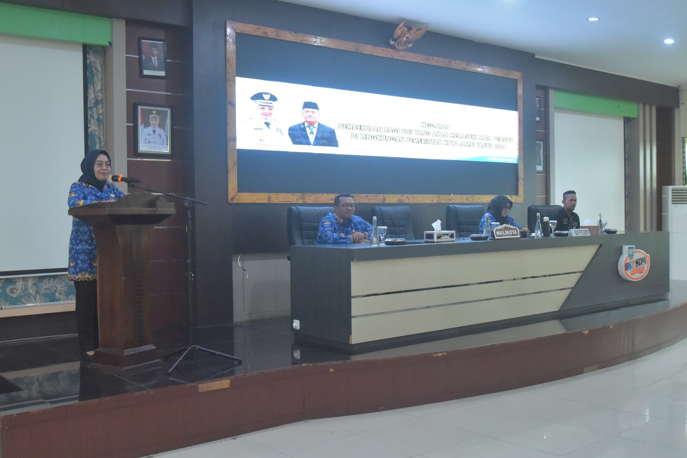 cover Pj Wali Kota Jambi Buka Kegiatan Pembekalan Bagi PNS Yang Akan Memasuki Purna Bhakti Dilingkungan Pemkot Jambi Tahun 2024