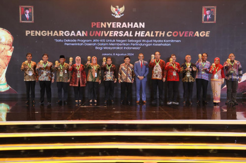 cover Wapres Apresiasi Kota Jambi Raih Universal Health Coverage Award 2024