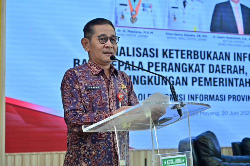 cover Gelar Sosialisasi Bersama Komisi Informasi, Fahmi : Keterbukaan Informasi Tanggung Jawab Moral dan Hukum