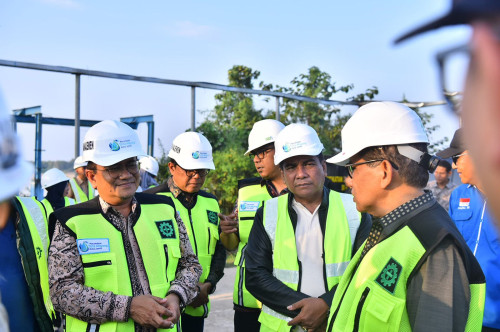 cover Jaga Layanan Air Bersih, Wali Kota Maulana dan Anggota DPR RI A Bakri Cek Penanganan Abrasi Intake PDAM