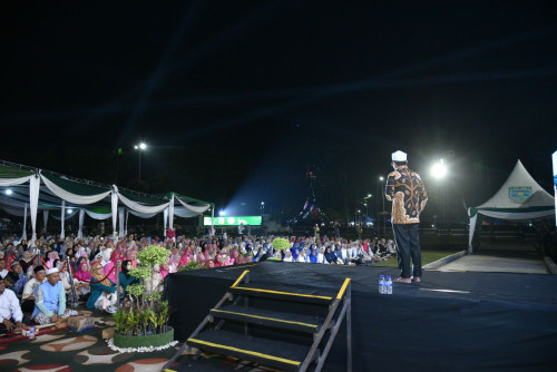 cover Ribuan Jamaah Padati Balaikota, Kota Jambi Rayakan Tahun Baru Islam dengan Semangat Muhasabah dan Kebersamaan