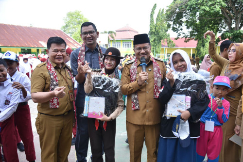 cover MPLS "Ramah Bahagia" Resmi Dimulai, Maulana Dorong Sekolah Jadi Rumah Kedua yang Menyenangkan