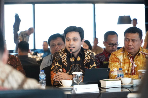 cover Wakil Wali Kota Jambi Paparkan Tiga Usulan Strategis Infrastruktur Kota Jambi di Hadapan Menko AHY